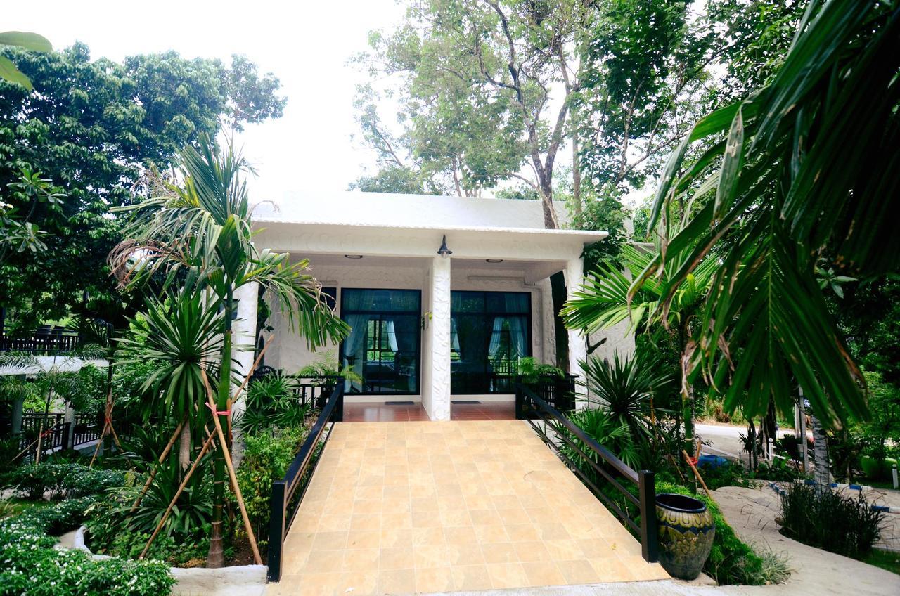 Silver Garden Resort Suan Phueng Exterior foto